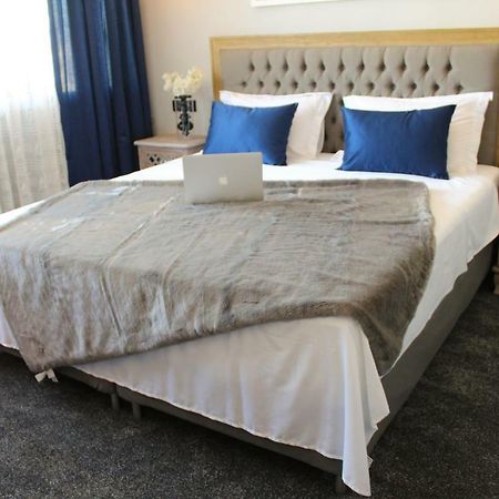 Luxury Split Apartment With View Eksteriør billede